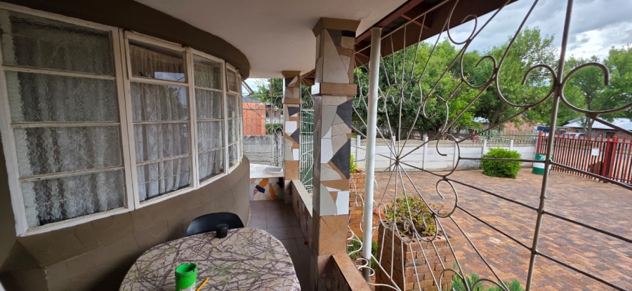 5 Bedroom Property for Sale in Elandia North West